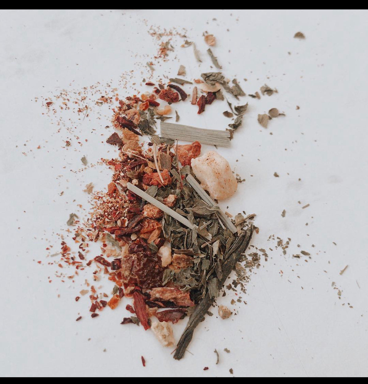 The Incredible Benefits of Drinking Herbal Teas and How You Can Add Them to Your Diet